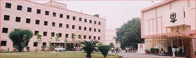 Maulana_Azad_Medical_College_(MAMC)